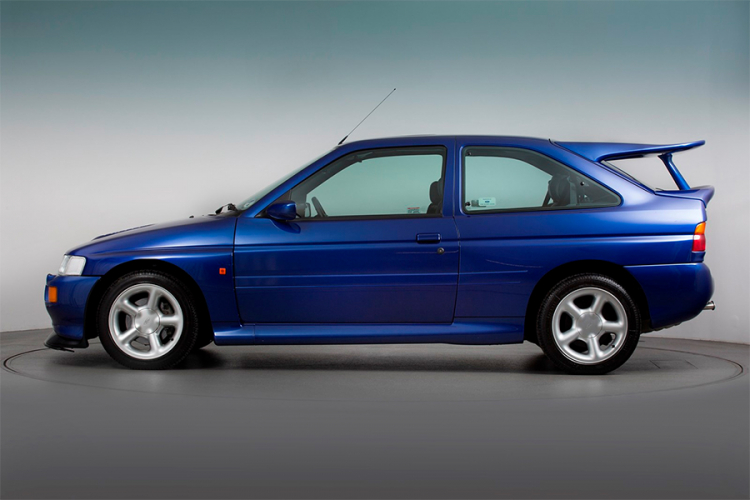 Ford Escort RS Cosworth slavi 25. godina postojanja