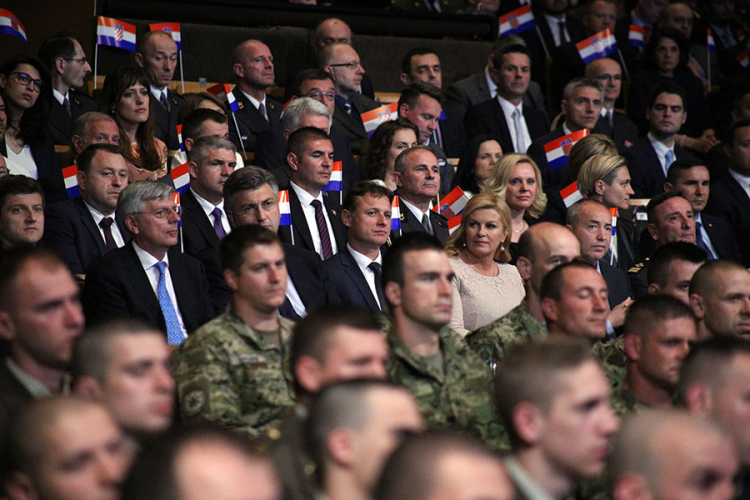 Hrvatski državni vrh pjevao "Herceg-Bosno, srce ponosno"