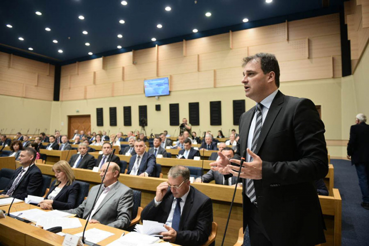 Nije izglasan dnevni red o smjeni Vlade RS