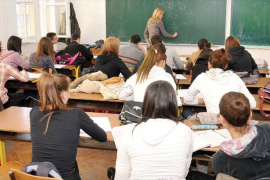 Paradoks u obrazovanju u USK: Manje učenika, a više prosvjetara