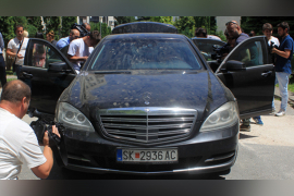 Makedonski ministar pokazao Mercedes koji je 2015. godine plaćen ...