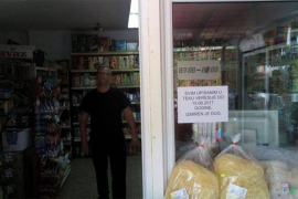 Djevojka išla od radnje do radnje i plaćala tuđe dugove