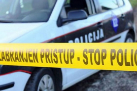 Policajac u suprugu ispalio sedam metaka na spavanju
