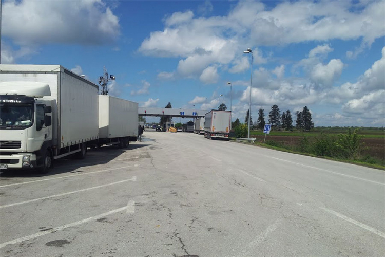 U Šidu otkriveno 10 ilegalnih migranata