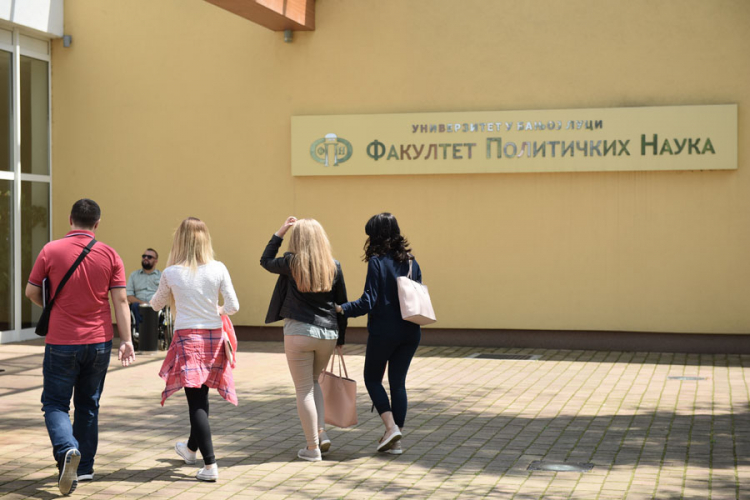 Studenti neće trpjeti štetu zbog plagijata profesora