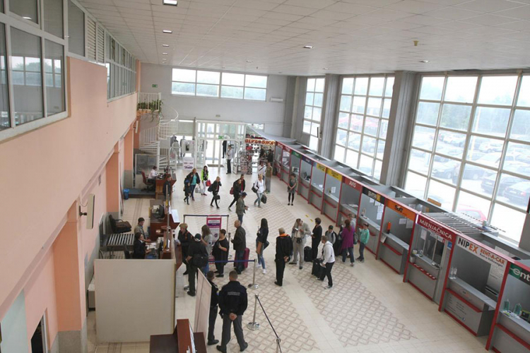 Po dva miliona KM za aerodrome Tuzla i Mostar