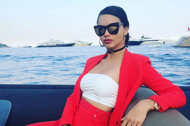 Adriana Lima proslavila 36. rođendan