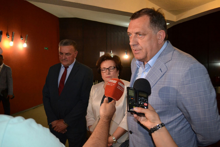 Dodik: Očekujemo najmanje 50 odsto glasova na opštim izborima