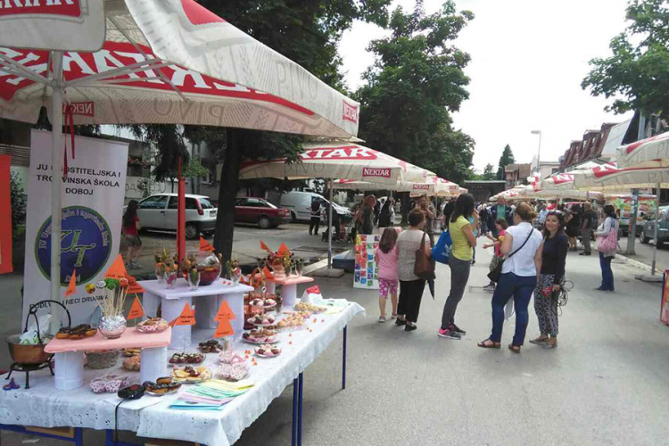 'Gastro fest Doboj 2017': Dobojlijama  najdraže pečenje