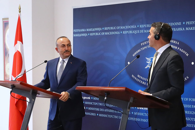 Čavušoglu u Makedoniji: Skoplje zaslužuje prijem u NATO više od svih u regionu