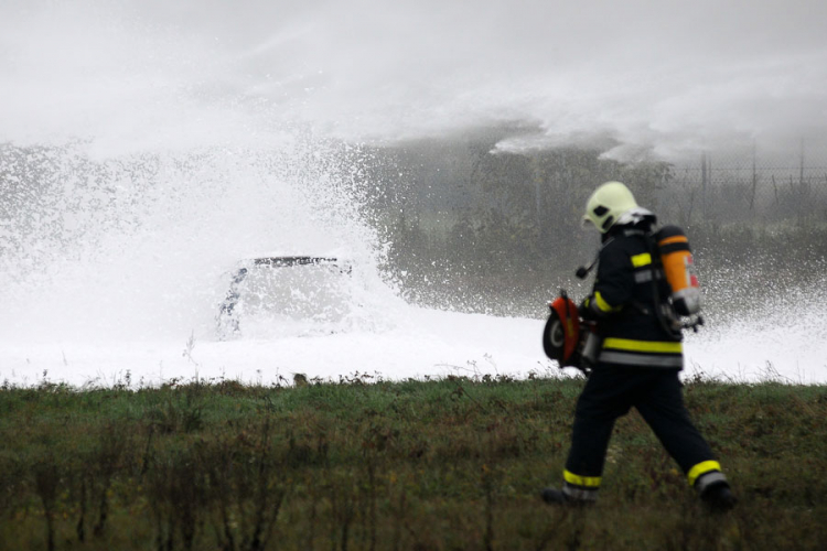 Vatrogasci jačaju snage novim vozilima