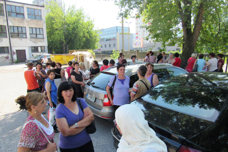 Nastavlja se agonija bivših radnika "Aide": Traže osam plata