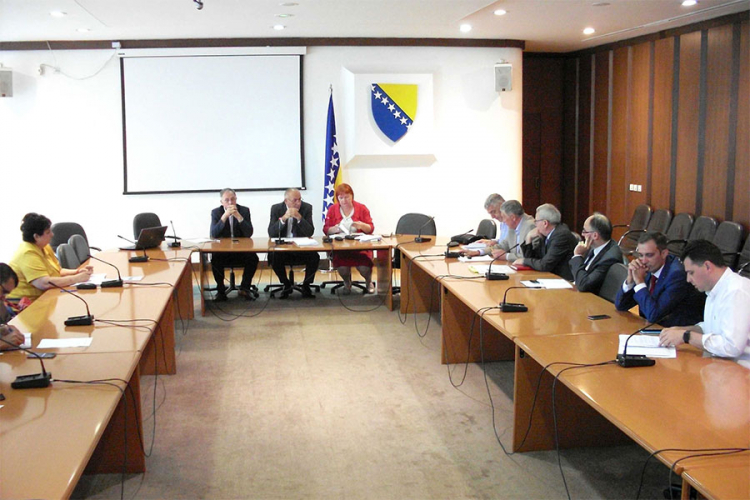 Ponovo odgođena sjednica o Bosićevoj prijavi protiv Majkićeve