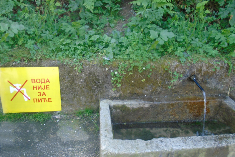 Postavljene table upozorenja na javnim česmama u Banjaluci