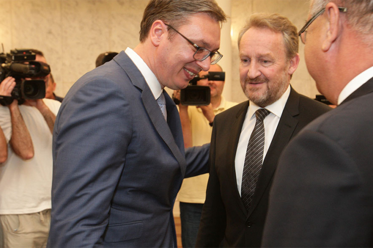 Izetbegović: Sa lijepih riječi na neka lijepa djela