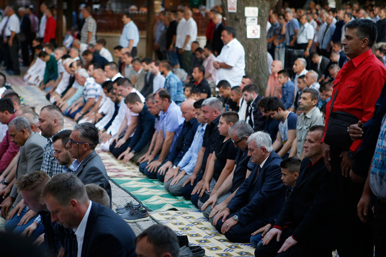 Muslimani proslavljaju Bajram