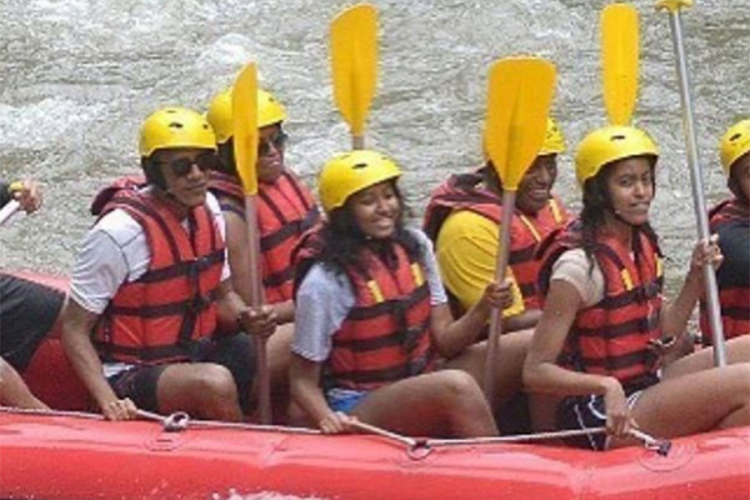 Obama na raftingu u Indoneziji