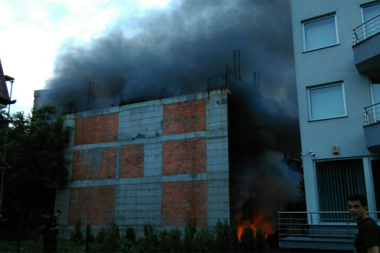 Požar na objektu u izgradnji u Sarajevu