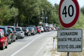 Kolone vozila na granici sa Hrvatskom, zadržavanja i do dva sata