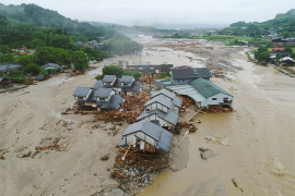 Poplave pogodile Japan, nastradalo 18 ljudi, 27 nestalo