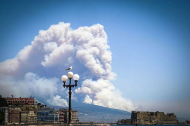 Požari na jugu Italije, evakuisano stanovništvo