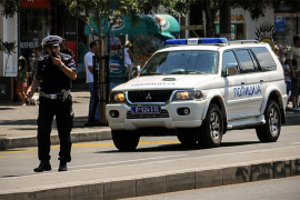 Policija i dalje pregovara sa muškarcima zatvorenim u zgradi