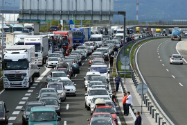 Kilometarske kolone na putevima u Hrvatskoj