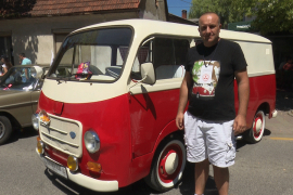 Vatrogasni kombi postao kućica na točkovima