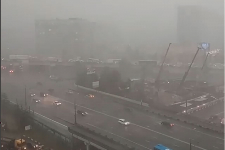 Nevrijeme paralisalo Rusiju, otkazani letovi