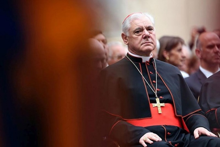 Papa smijenio vrhovnog katoličkog teologa