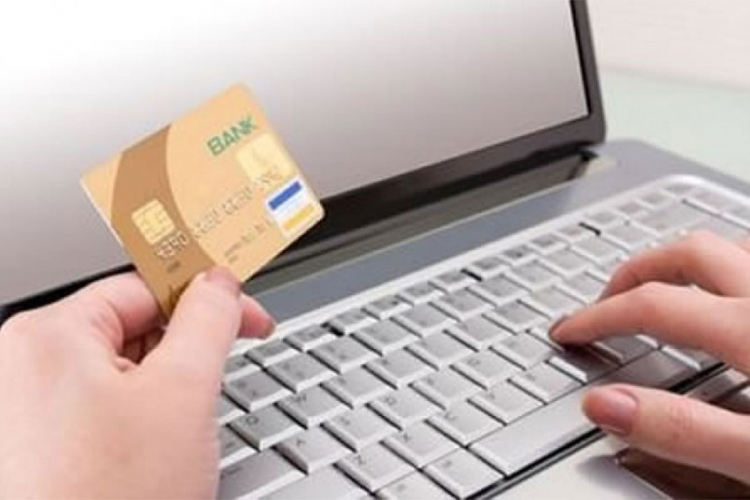 Trećina građana Srbije plaća račune preko interneta