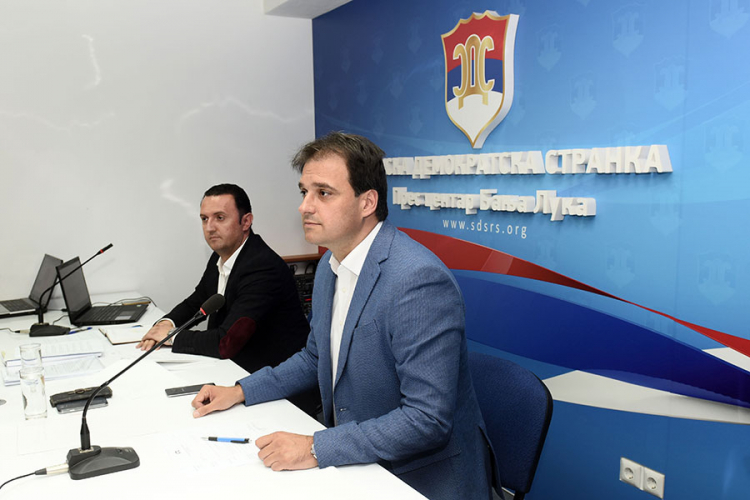 Govedarica: Niko u SDS-u nije sklonjen