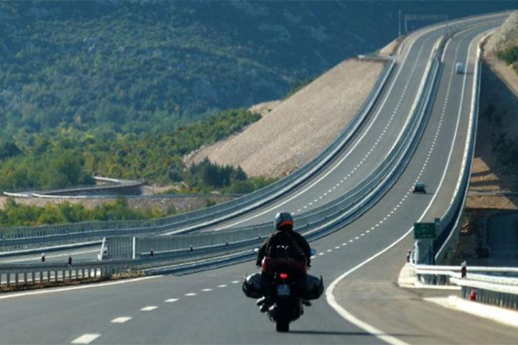 Povoljni uslovi za vožnju, na GP bez dužih zadržavanja