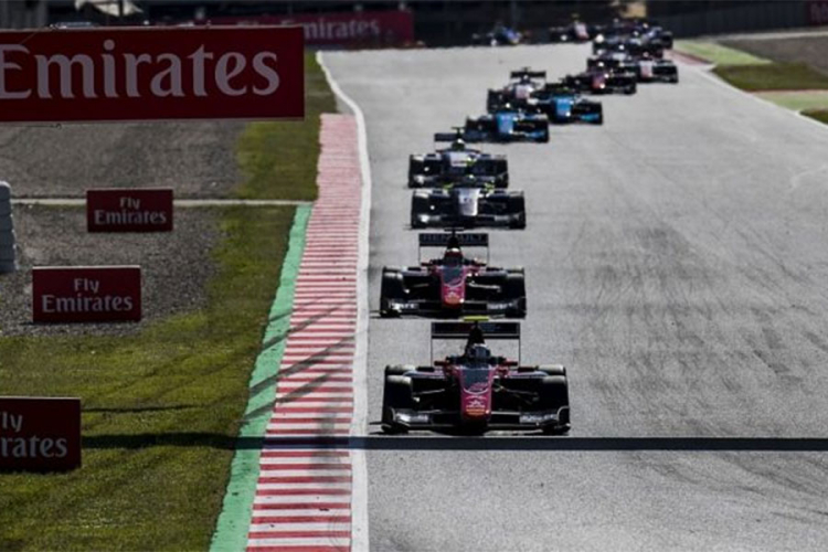Aston Martin i Krosvort motorima pomažu Formulu 1