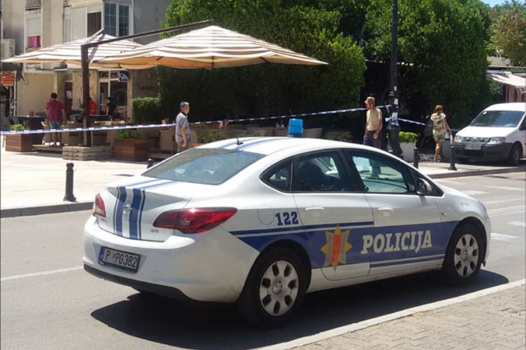 Baranin ranjen na terasi kafića, u toku potjera za napadačem
