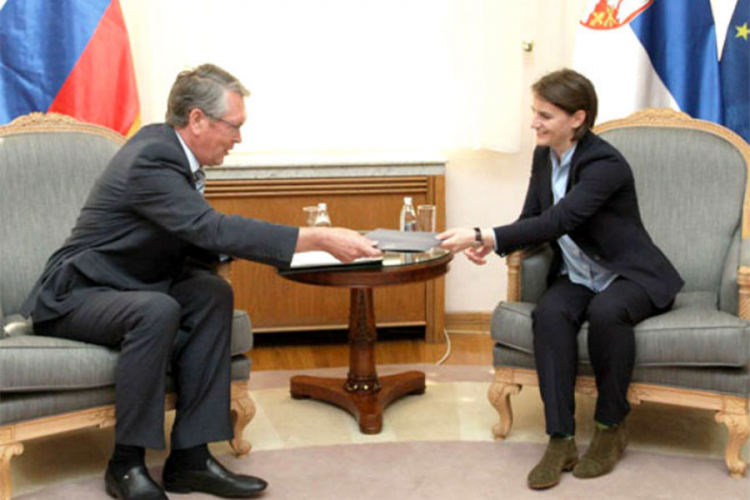 Brnabićeva predala stenogram Čepurinu: Pogrešno interpretirana izjava za Blumberg