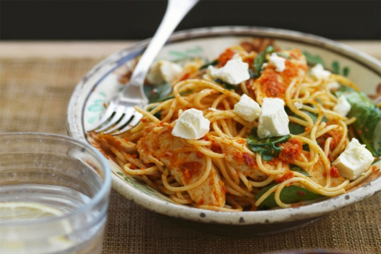 Lagana tjestenina s feta sirom: Brzi recept za vruće dane