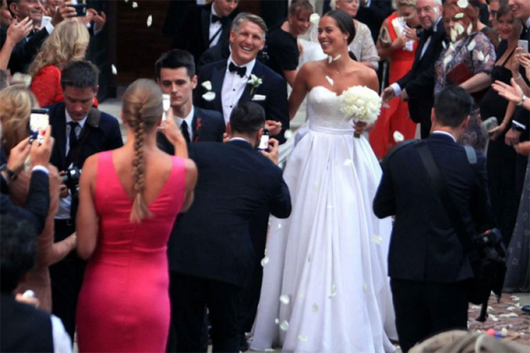 Ana Ivanović čestitala suprugu godišnjcu braka