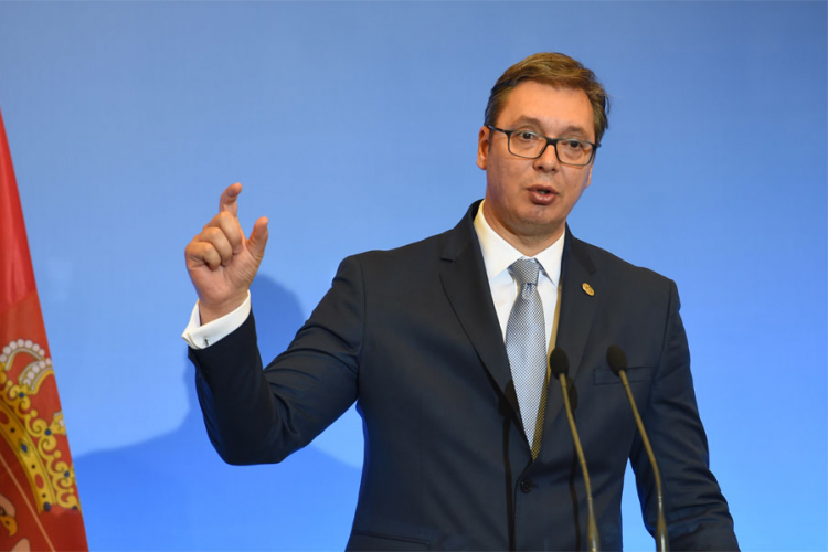 Vučić: Ko digne ruku na ženu - 20 godina robije
