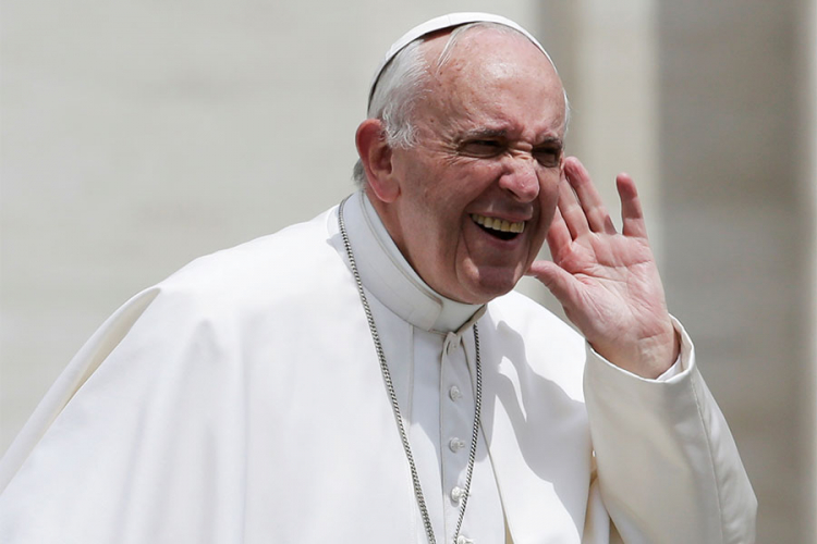 Papa ispred odaje okačio natpis "Zabranjeno kukanje!"