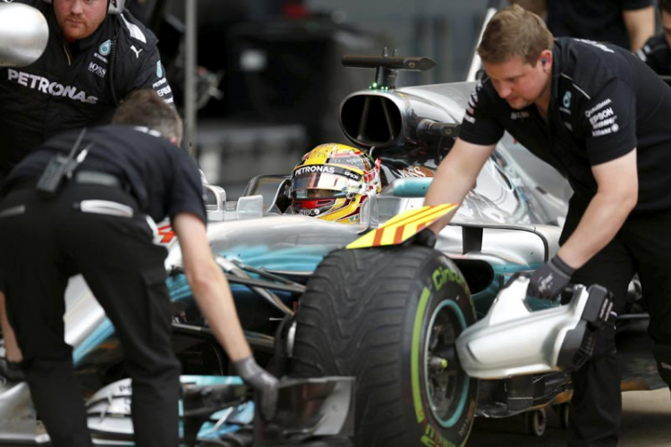 Hamilton na pol od rekorda Šumahera