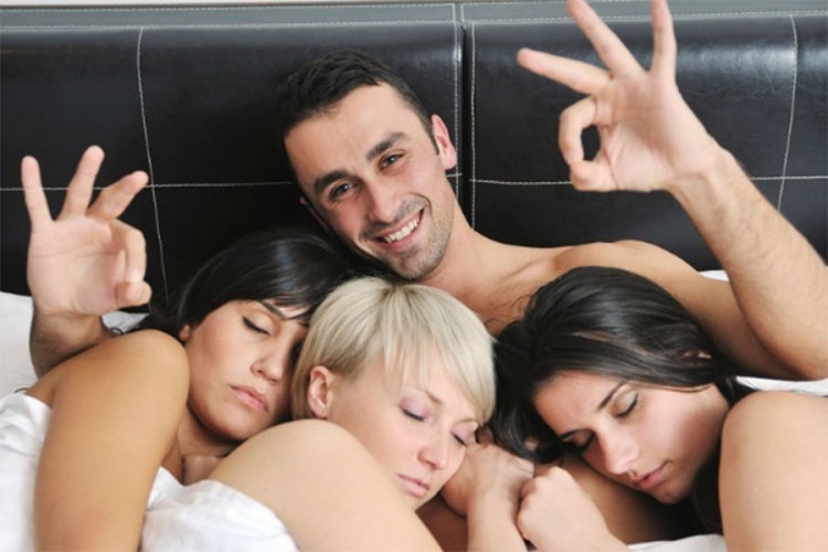 Grad u kojem je sramota imati jednu djevojku, pa svi imaju tri