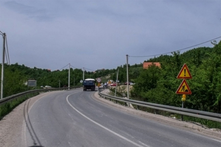 Povremena obustava saobraćaja na putu Doboj-Tuzla