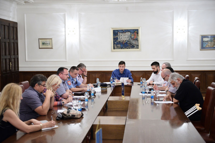 Ove godine duplo manje poginulih u saobraćaju