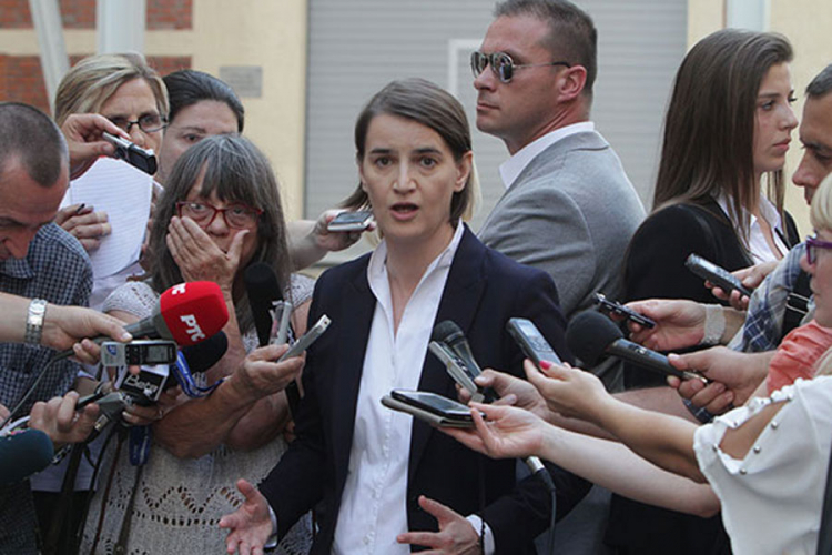 Radnici Fijata prekinuli štrajk nakon sastanka sa Brnabićevom