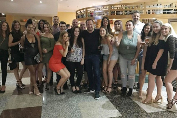 Šef častio sve svoje radnike odmorom