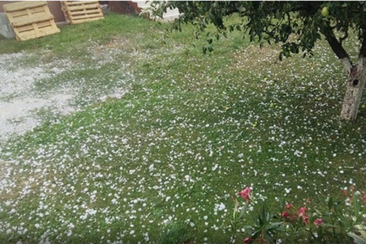 U Zagorju padao grad veličine oraha