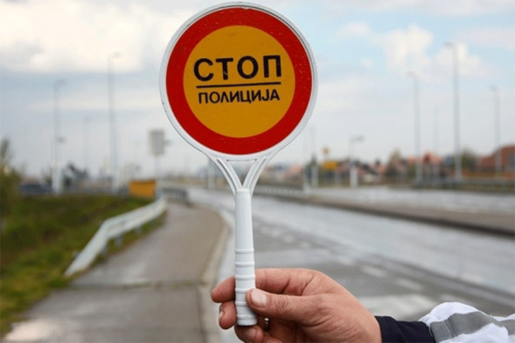 Obustavljen saobraćaj na graničnim prelazima prema Hrvatskoj