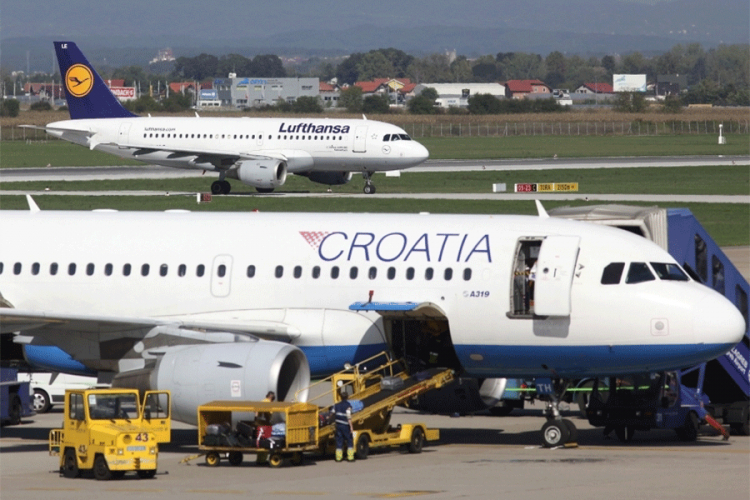 Incident na "Franji Tuđmanu": Avion se zabio u vozilo za prtljag