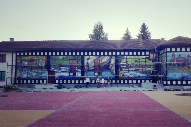 Banjalučki umjetnici napravili mural u Šipovu: Prirodne ljepote kraja na jednom mjestu